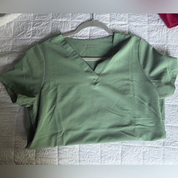 Mint Green Mandala Scrub Set - Picture 2 of 5